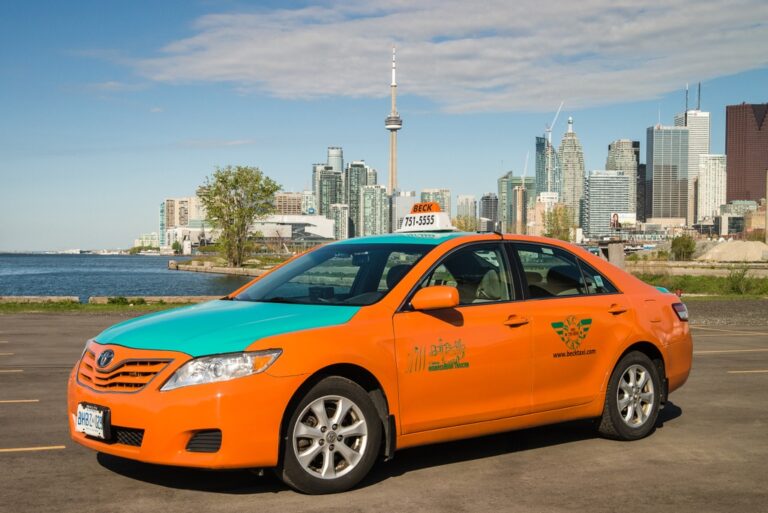 Call A Taxi From Toronto Pearson Airport